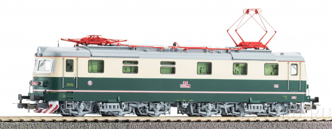 PIKO 21024 Электровоз E669.1